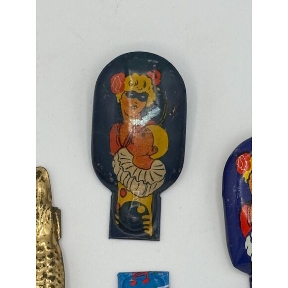 LOT of 5 Vintage Tin Clickers Toys Metal Alligator Masquerade Litho - Picture 6 of 10